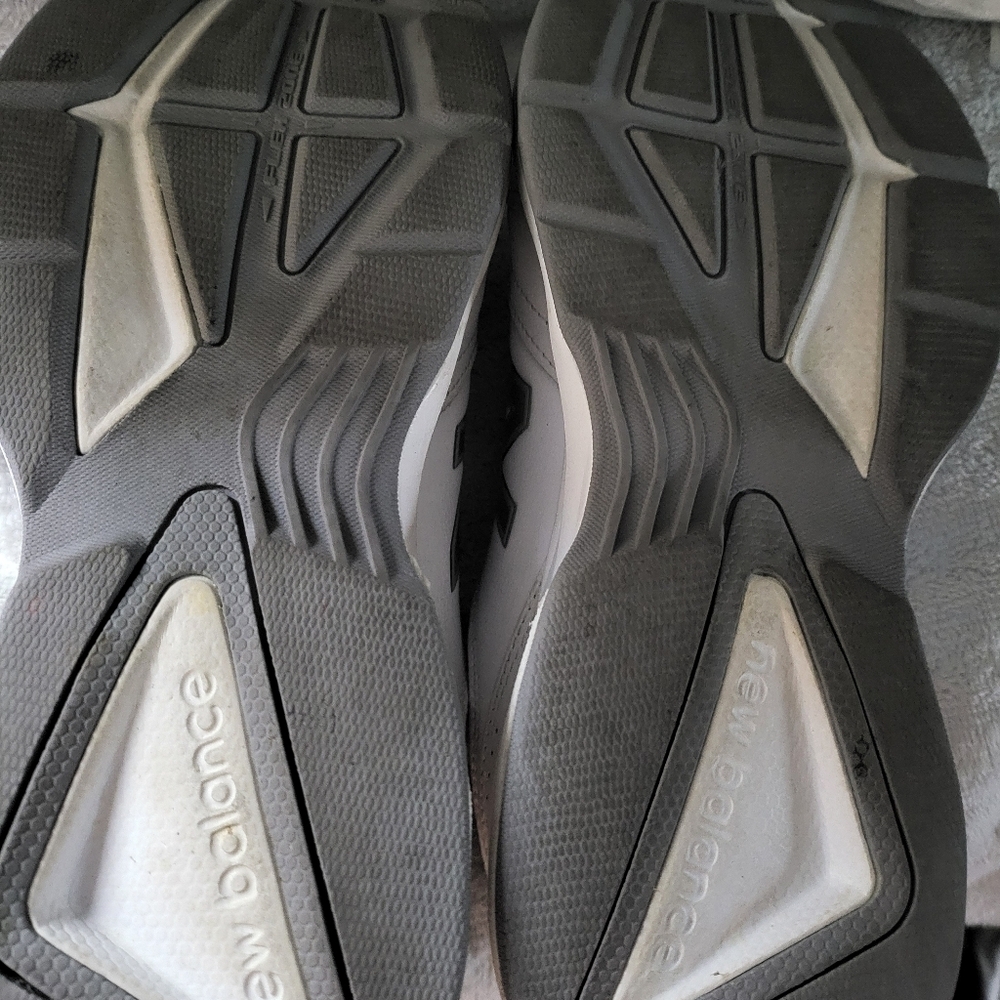 NEW BALANCE Sneakers shoes men's size10.5 Comfy dad's shoes! - Picture 6 of 9